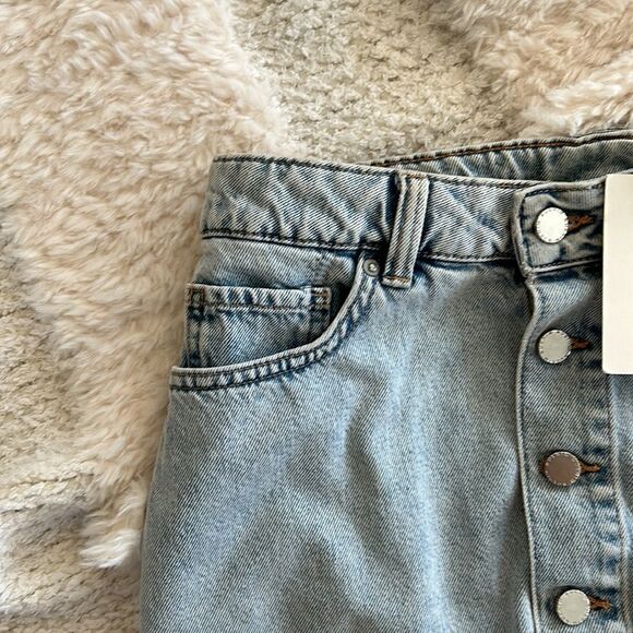 Y imoso Denim distressed Jean skirt, button up front, size 10, NWT - Picture 3 of 8